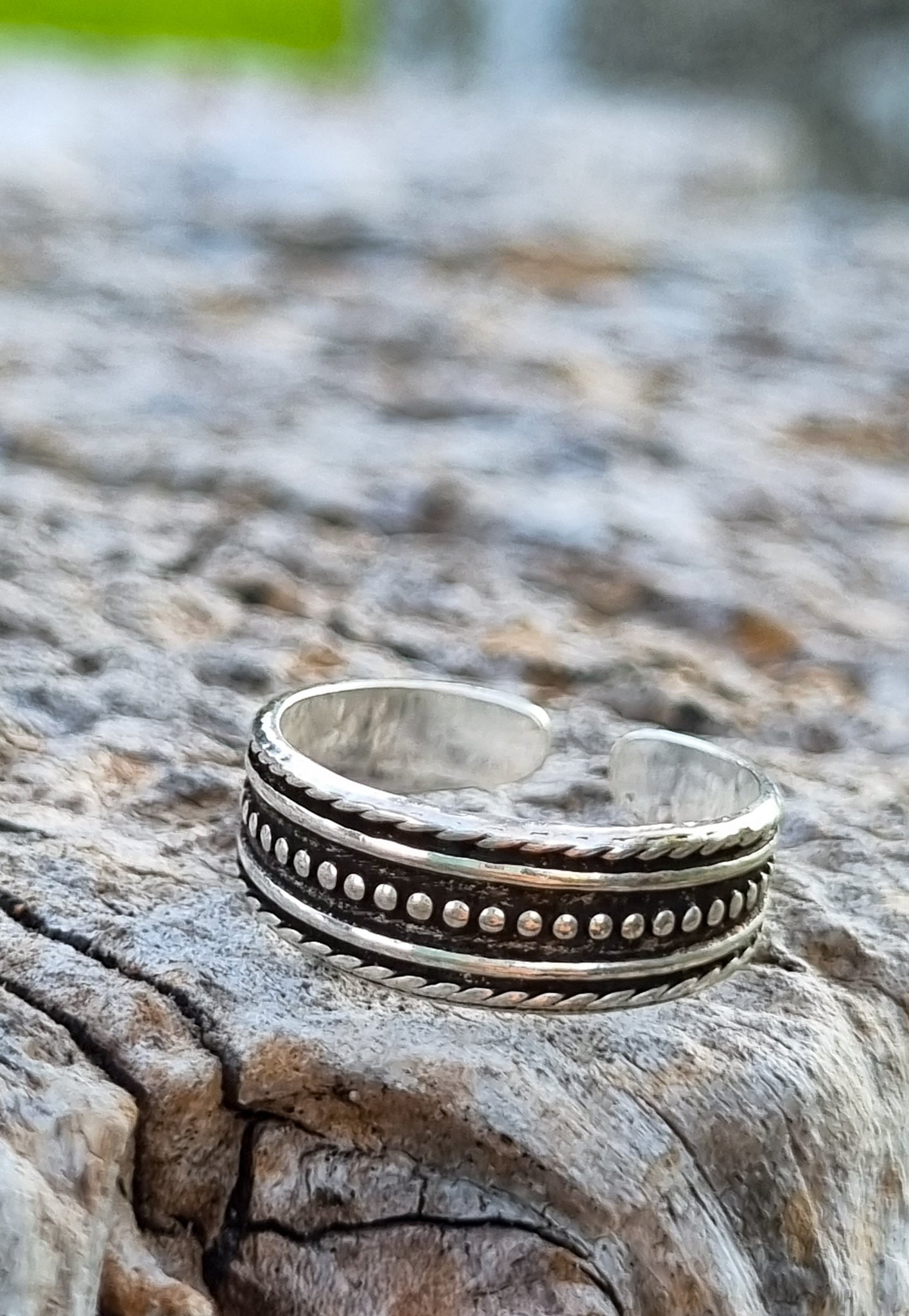Anillo midi puntitos