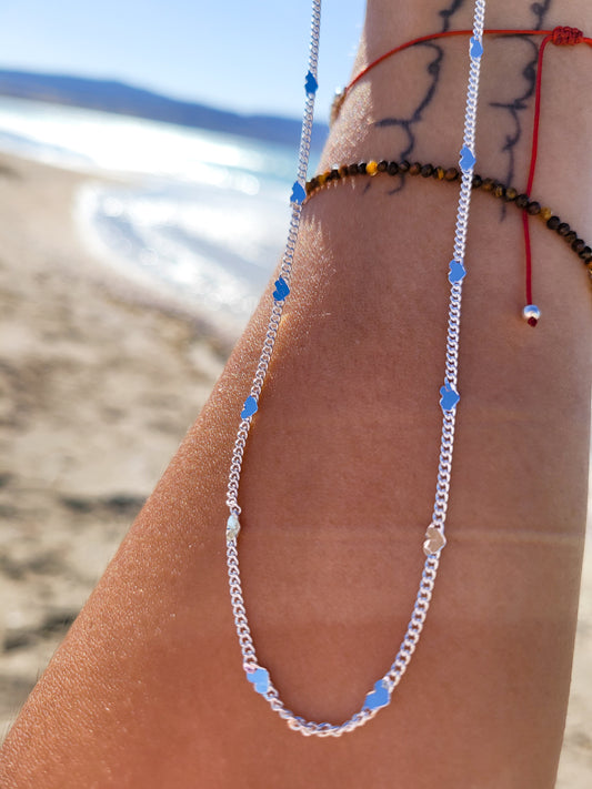 Cadena choker mini corazones