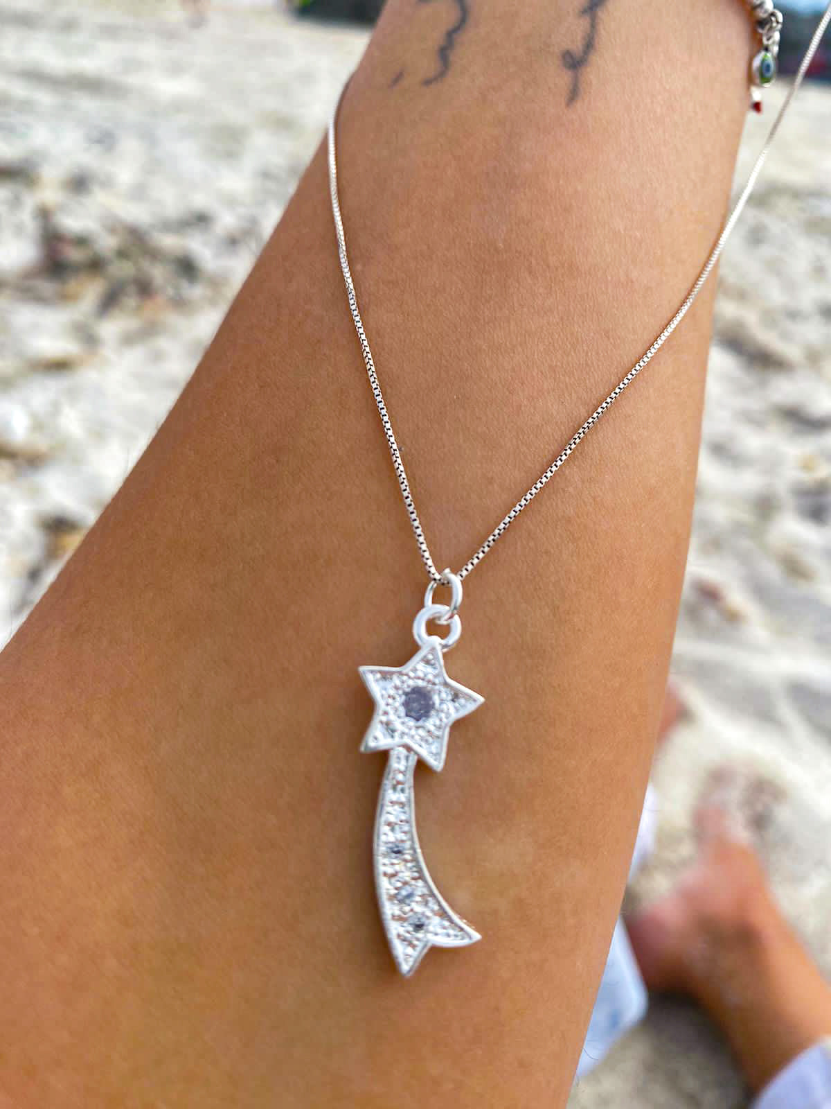 Collar estrella fugaz