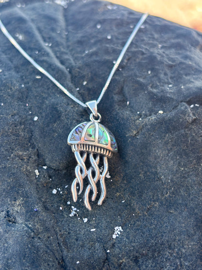Collar de medusa con Abalón