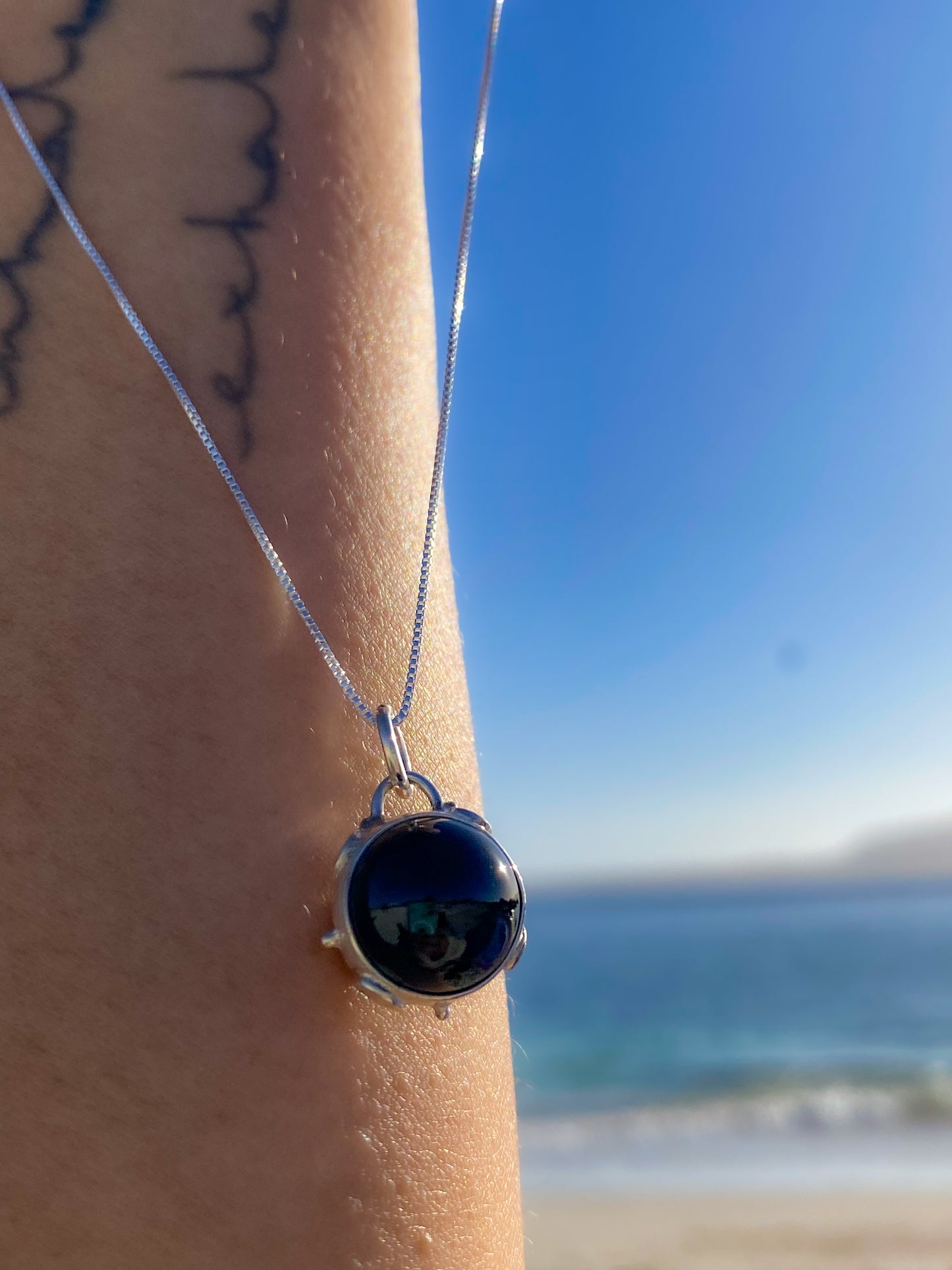 Collar esfera piedra Ónix negro