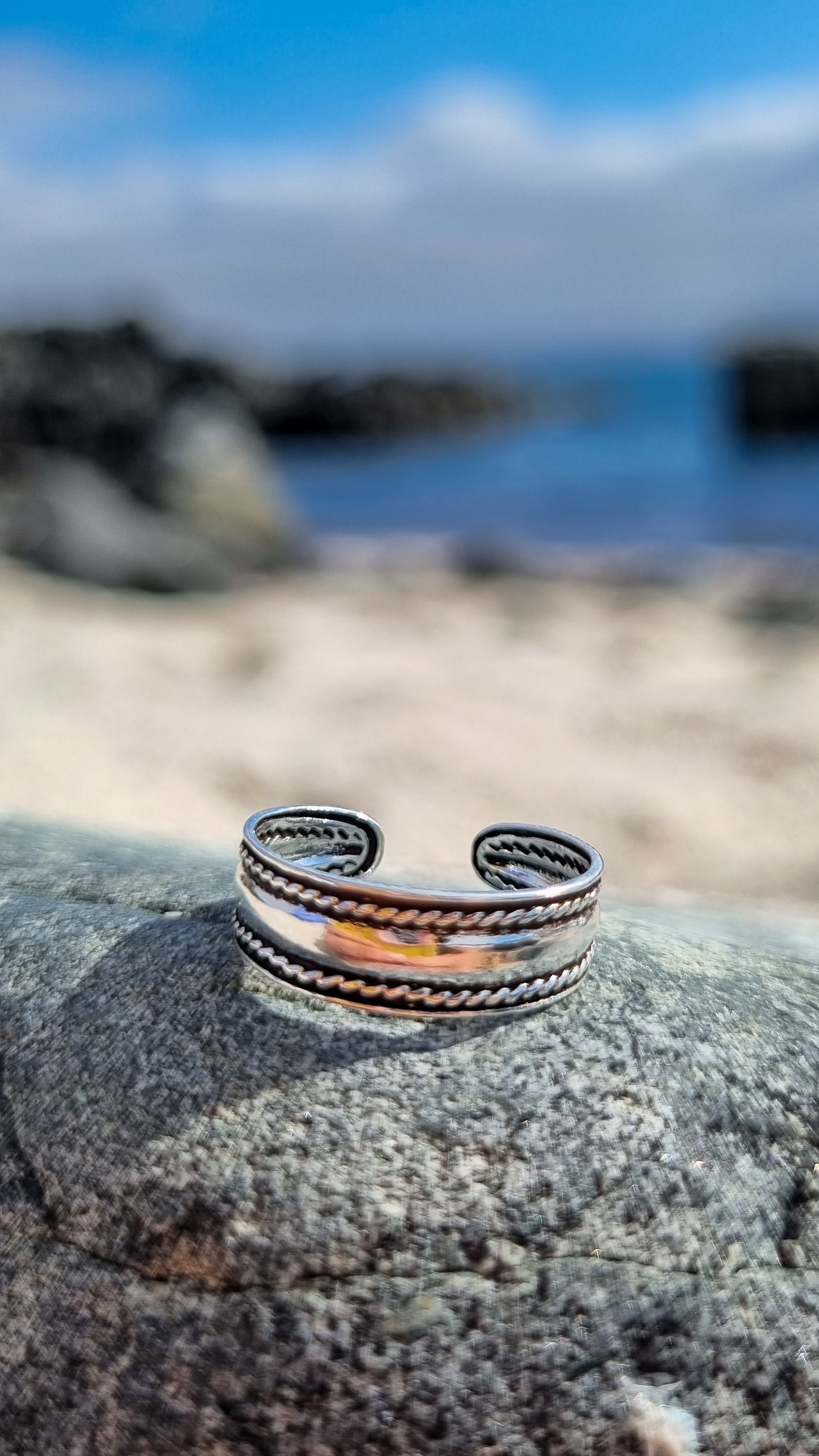 Anillo midi simple entorchado