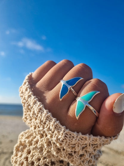 Anillo maxi cola de ballena turquesa celeste