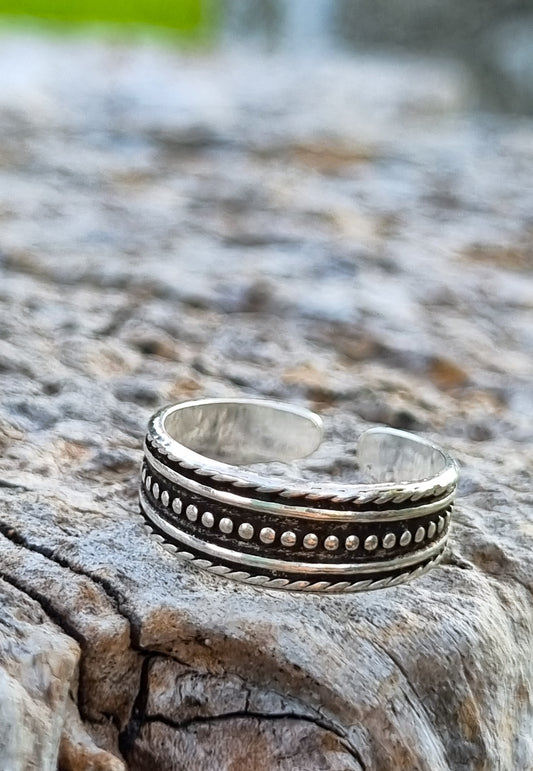 Anillo midi puntitos