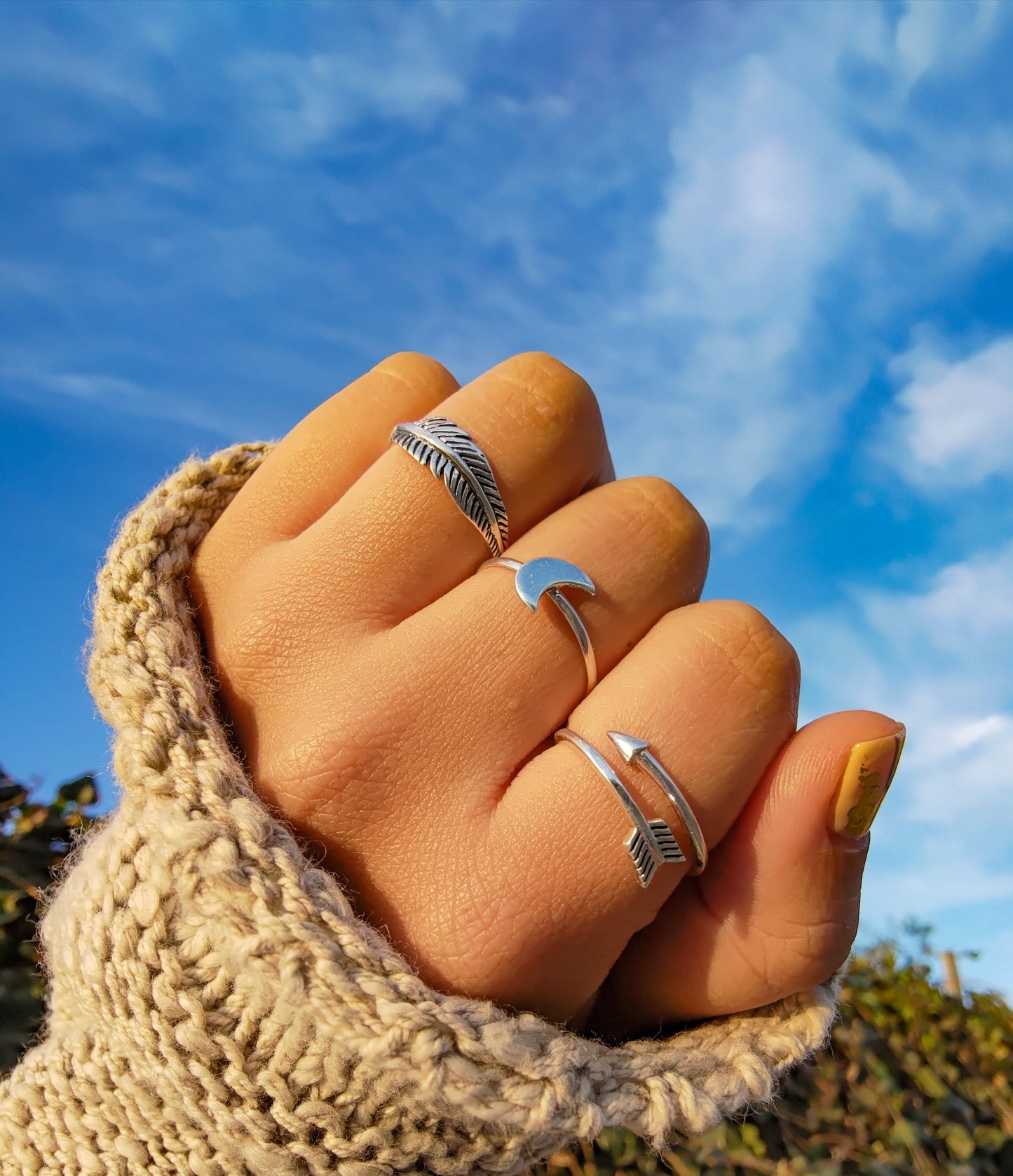 Anillo media luna simple