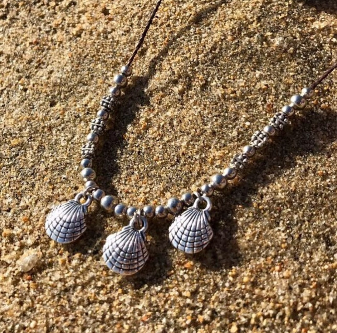 Collar fantasía shell